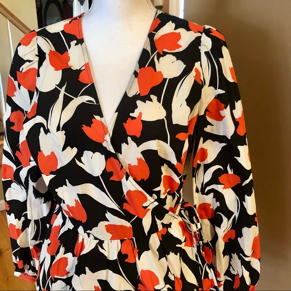 Who What Wear Sz. Medium NWT Wrap Shirt Black, White, Tangerine - Picture 4 of 14